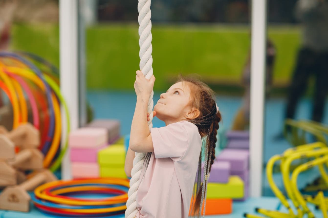 Deti na tréningu Movement Mini v Elf Gyme